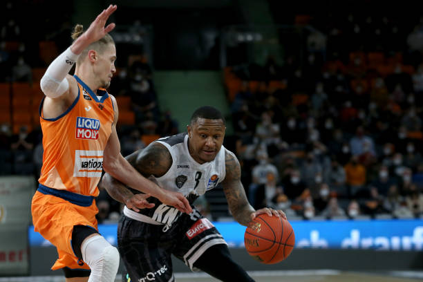 不足而遗憾 不足而遗憾